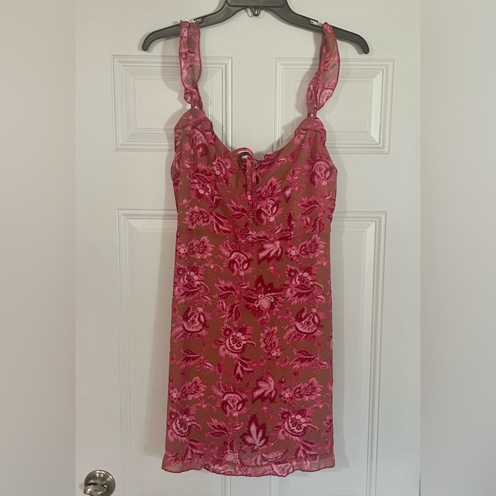 White Fox Boutique Sweet Fling Mini Dress Large Floral Wedding Guest Spring